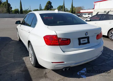 2015 BMW 328I z USA, uszkodzony, nr VIN WBA3A5G51FNS89472